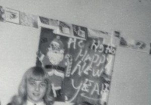 A string of Christmas cards