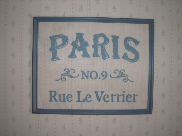 Paris Sign