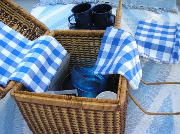 picnic basket